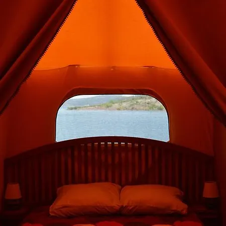 Camping De Riri *